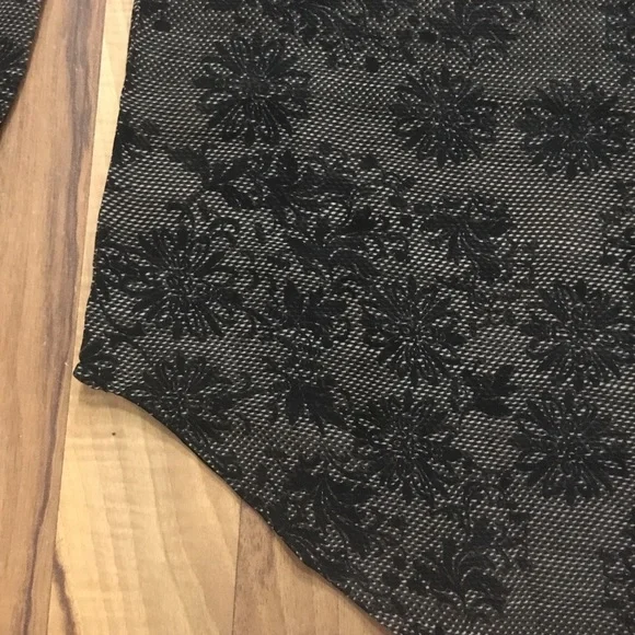 🚨 5/$25 SALE 🚨 Walter Baker Size‎ Small Floral Sheer Top - Picture 4 of 5